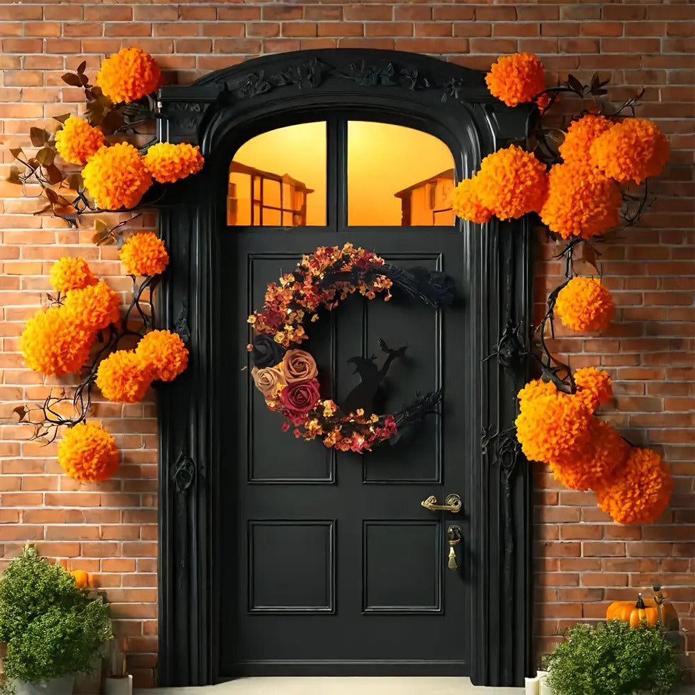 Rustikaler Halloween-Türkranz mit Mondform und Hexenmotiv aus Kunstblumen 2