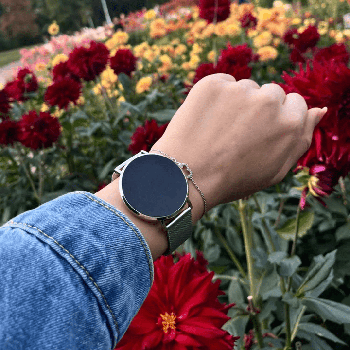 Ultradünne Smartwatch mit Gesundheitsmonitoring und 1,27 Touchscreen – Elegantes Roségold und Silber Design 4