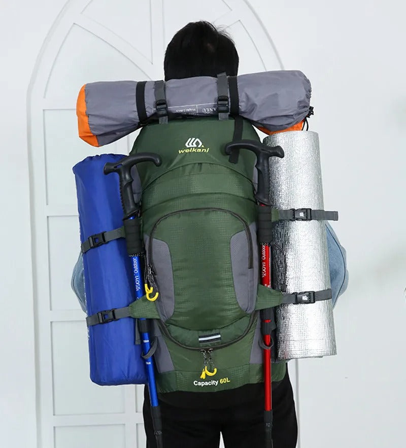 AdventurePro – 60L Wasserdichter Rucksack mit Organisierten Fächern und Komfort-Tragesystem 7