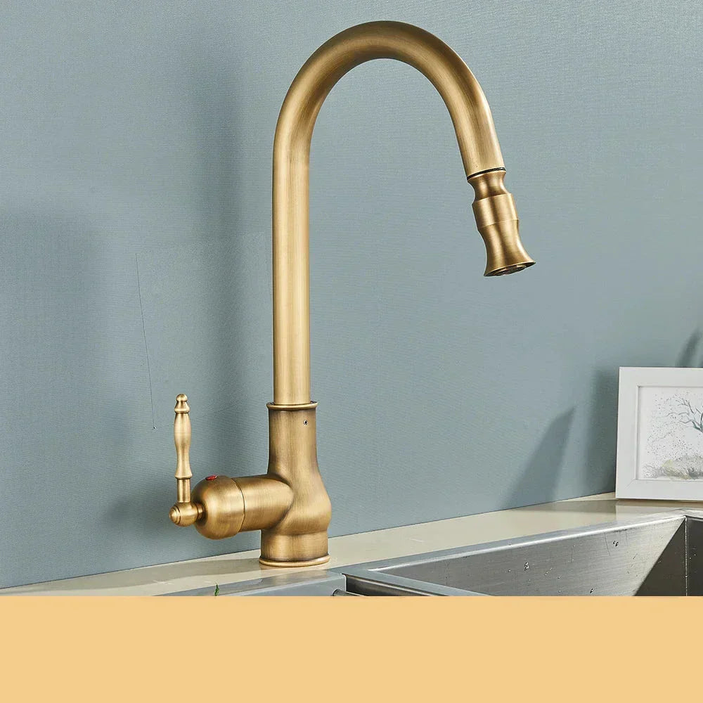 Antiker Messing Küchenhahn – Vintage-Design mit schwenkbarem Auslauf 0
