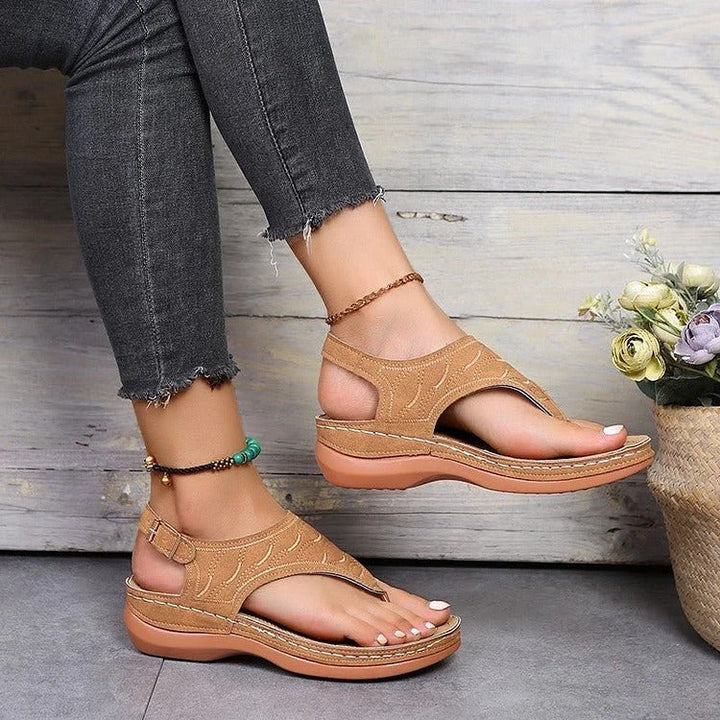 Bequeme Damen Sandalen mit Rutschfester Sohle und Fußunterstützung für Sommerschuhe 1