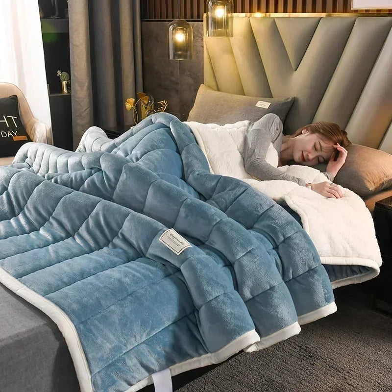 CosyBlanket – Kuscheldecke aus Korallfleece für Herbst und Winter, Pflegeleicht, Vielseitig 1