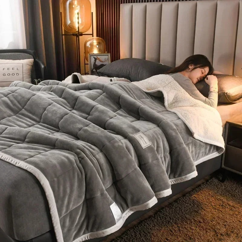 CosyBlanket – Kuscheldecke aus Korallfleece für Herbst und Winter, Pflegeleicht, Vielseitig 7