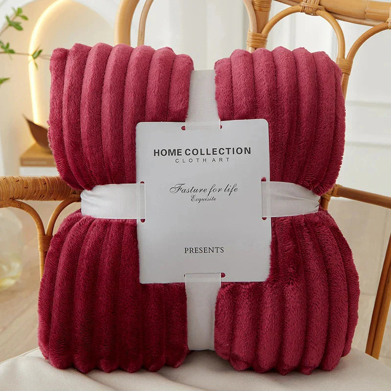 CozyStripe – Breite Streifen Flanell Fleece Decke für ultimativen Komfort 0