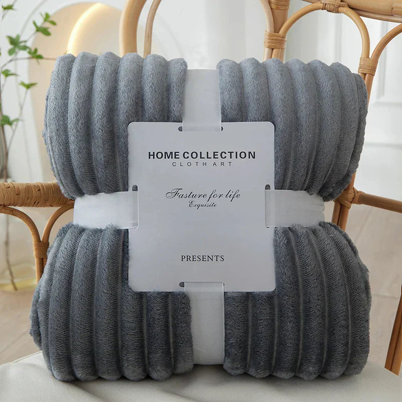 CozyStripe – Breite Streifen Flanell Fleece Decke für ultimativen Komfort 4