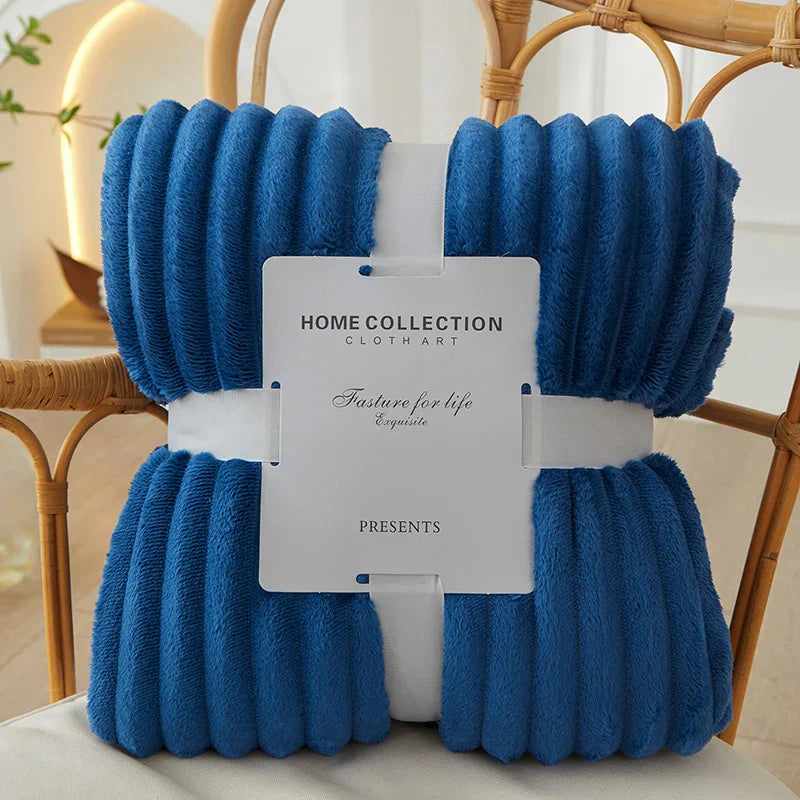 CozyStripe – Breite Streifen Flanell Fleece Decke für ultimativen Komfort 9