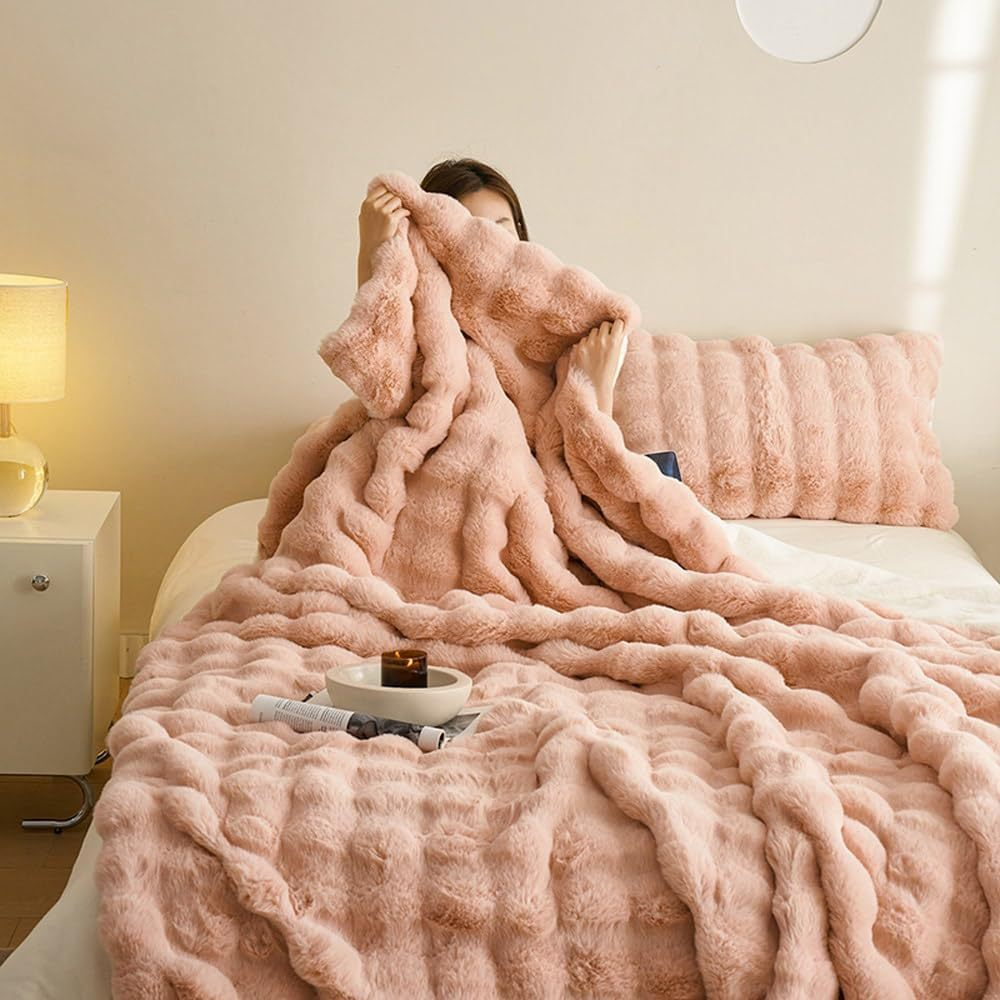 Doppelseitige Fleece Decke aus Kunstfell – Weiche, warme Decke für Schlafzimmer und Sofa 3