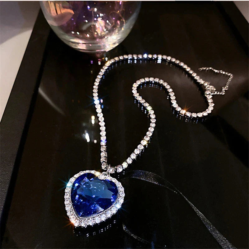 Elegante Halskette Damen – Blaue Herz-Kristall-Halskette aus Zirkonia und Silber 1