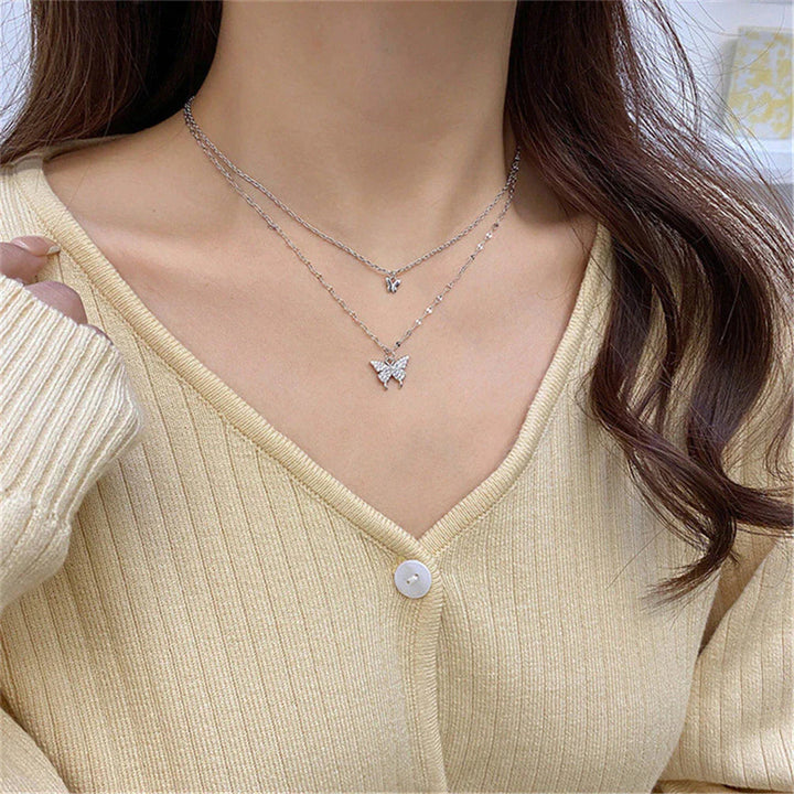 Elegante Halskette Damen aus Silber mit Zirkon-Schmetterlings-Anhänger 1
