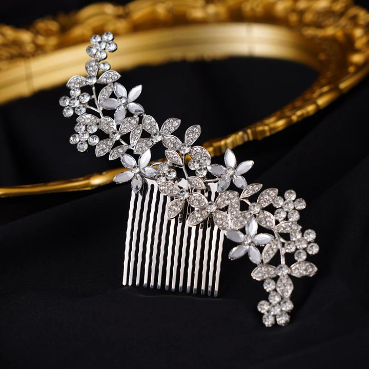 Eleganter Haarschmuck Hochzeit – Glamouröser Haarkamm mit Kristallblüten und Strass für Braut Haarschmuck 2