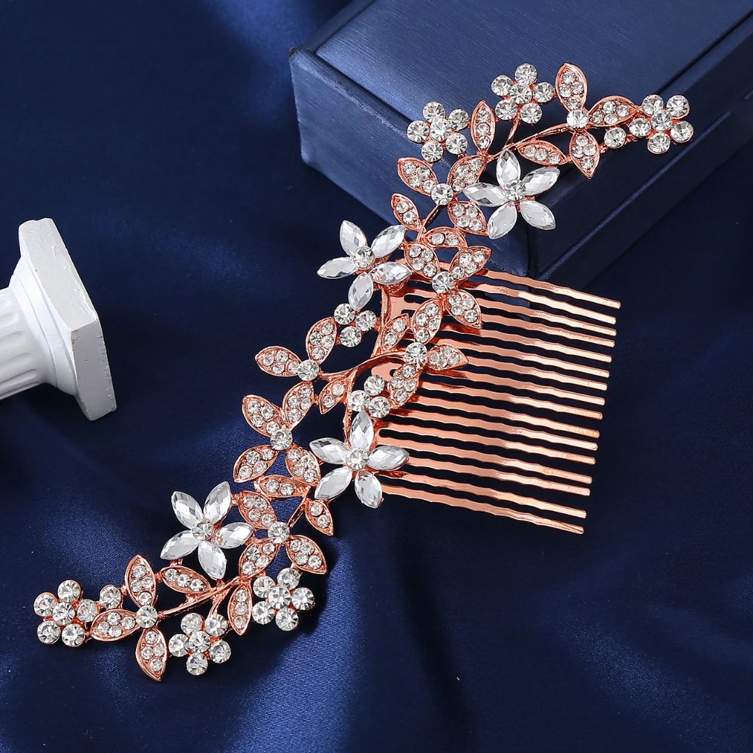 Eleganter Haarschmuck Hochzeit – Glamouröser Haarkamm mit Kristallblüten und Strass für Braut Haarschmuck 7