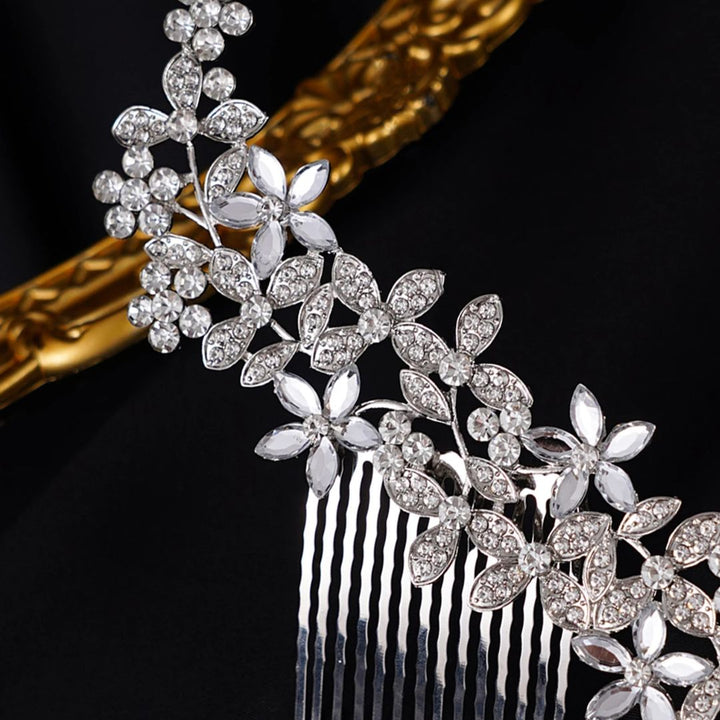 Eleganter Haarschmuck Hochzeit – Glamouröser Haarkamm mit Kristallblüten und Strass für Braut Haarschmuck 8