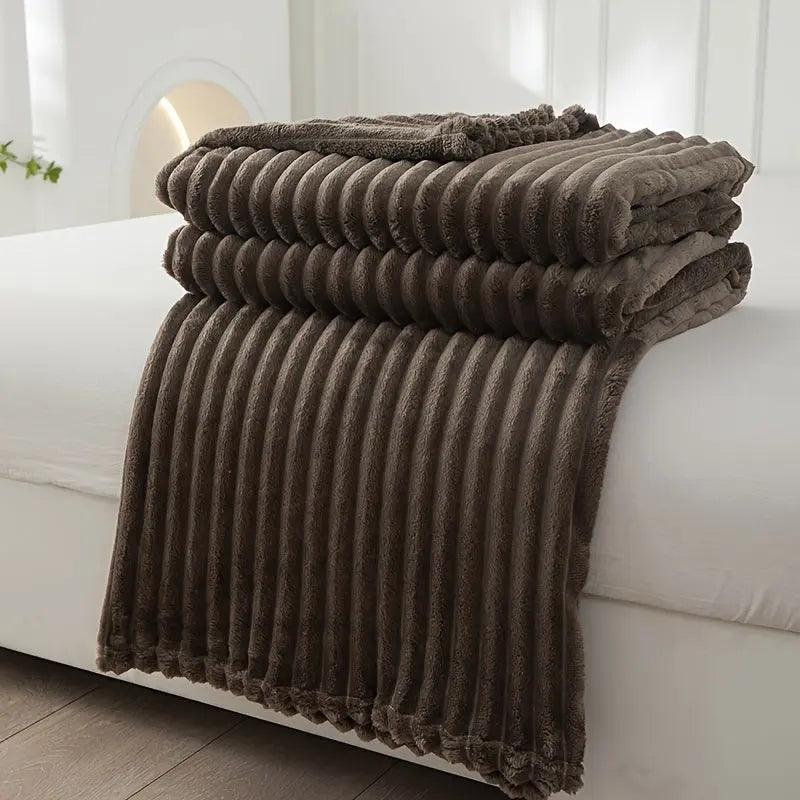 Geribbelte Kuscheldecke aus Hochwertigem Flanel – Weich, Warm und Pflegeleicht für Alle Jahreszeiten, Vielseitig Einsetzbar 10
