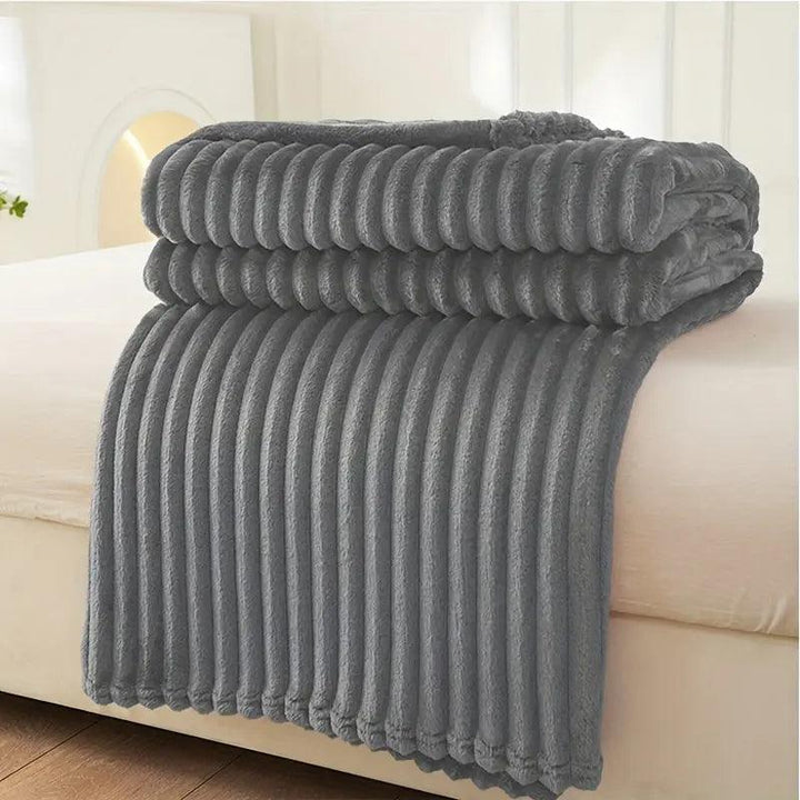Geribbelte Kuscheldecke aus Hochwertigem Flanel – Weich, Warm und Pflegeleicht für Alle Jahreszeiten, Vielseitig Einsetzbar 13