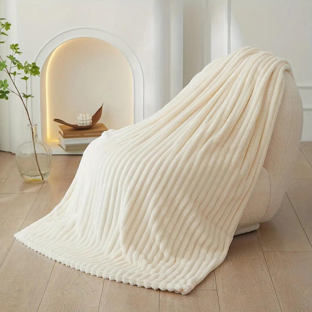 Geribbelte Kuscheldecke aus Hochwertigem Flanel – Weich, Warm und Pflegeleicht für Alle Jahreszeiten, Vielseitig Einsetzbar 3