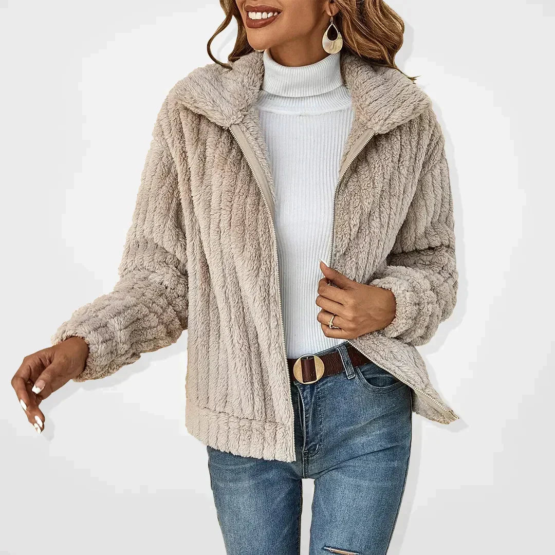 Gerippte Plüschjacke Damen – Kuschelig, Locker Geschnitten, Vielseitig Kombinierbar 0