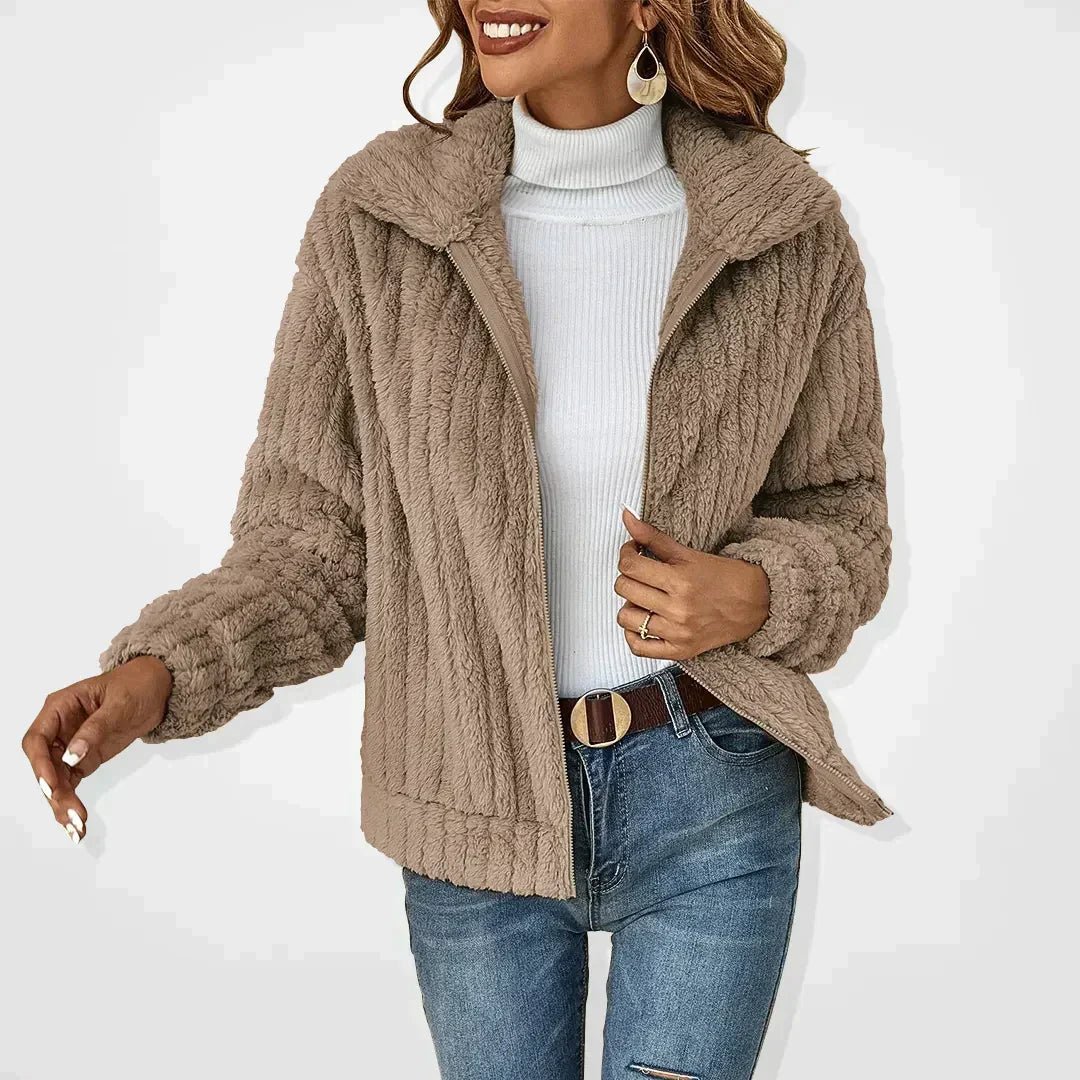 Gerippte Plüschjacke Damen – Kuschelig, Locker Geschnitten, Vielseitig Kombinierbar 4