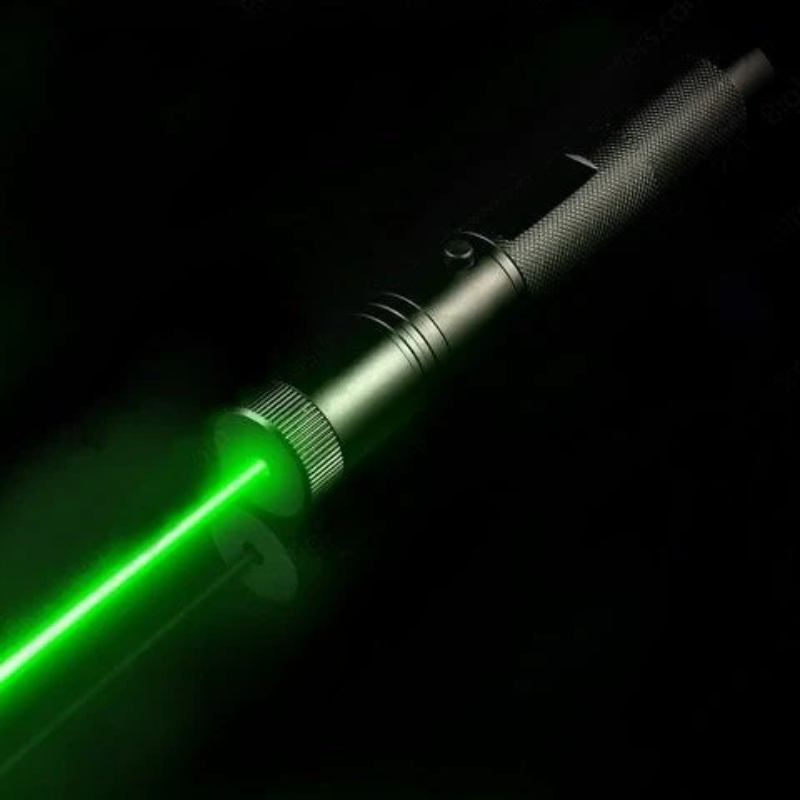 Hochleistungs Laserpointer – Wiederaufladbar mit 10.000 Metern Reichweite und Einstellbarem Fokus 0
