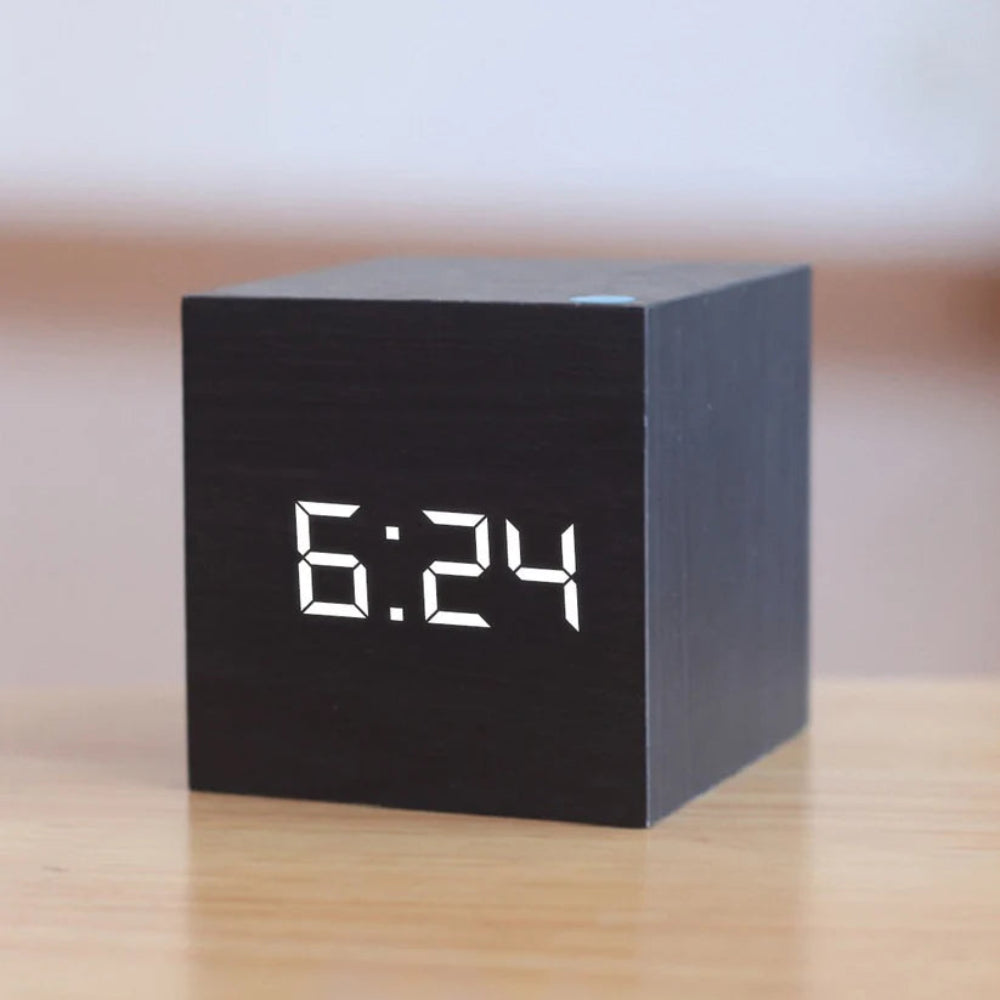 Kompakter Mini Wecker – LED Digitalwecker Mit Einstellbarer Helligkeit & Nachtmodus 1