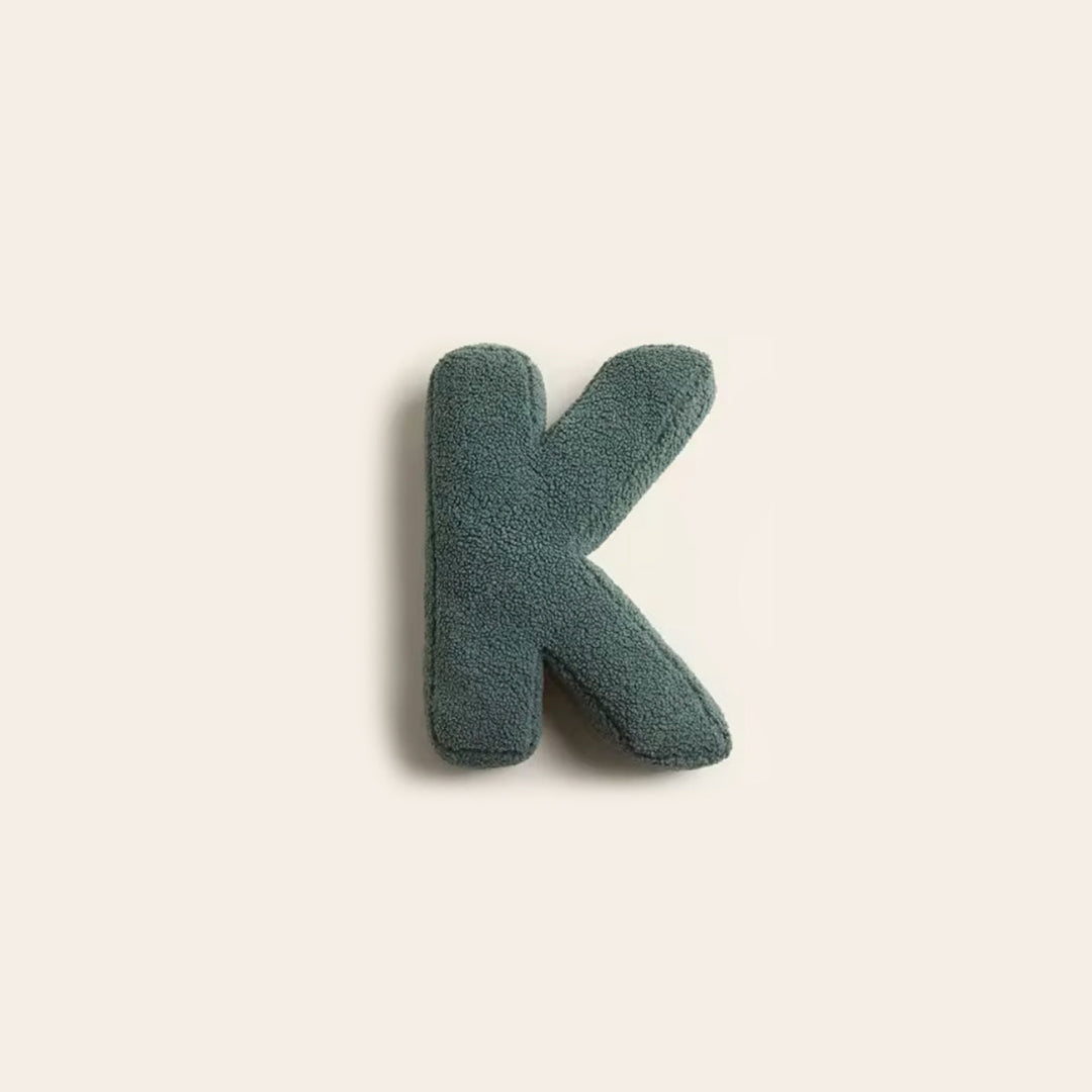 LetterLounge – Personalisierbares Sofa Kissen aus Baumwolle für individuellen Stil 16