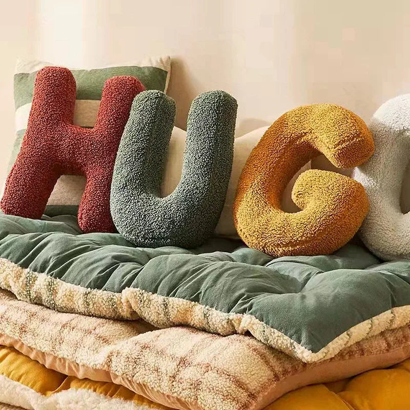 LetterLounge – Personalisierbares Sofa Kissen aus Baumwolle für individuellen Stil 2