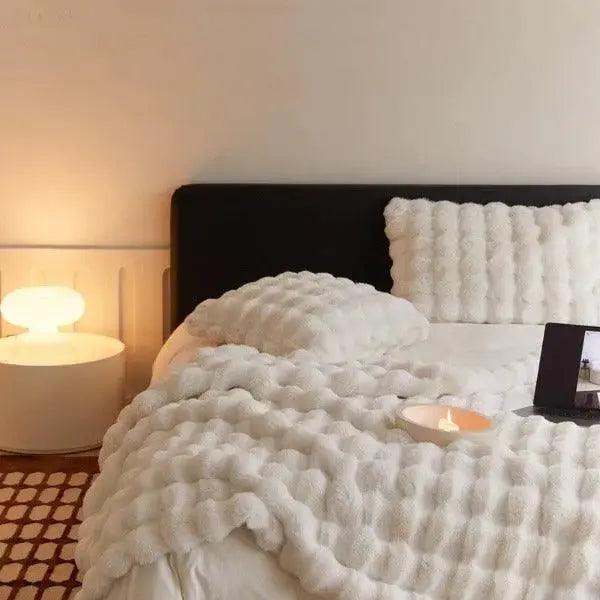 Luxuriöse Winterdecke aus Fleece für Sofa und Bett – Weich, Warm und Stilvoll 2