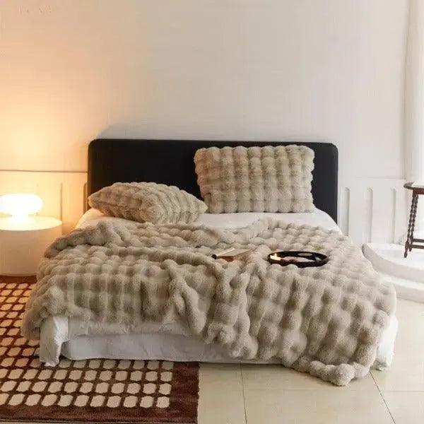Luxuriöse Winterdecke aus Fleece für Sofa und Bett – Weich, Warm und Stilvoll 3