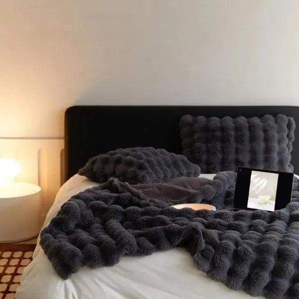 Luxuriöse Winterdecke aus Fleece für Sofa und Bett – Weich, Warm und Stilvoll 4