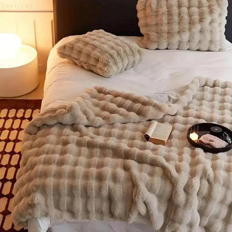 Luxuriöse Winterdecke aus Fleece für Sofa und Bett – Weich, Warm und Stilvoll 8