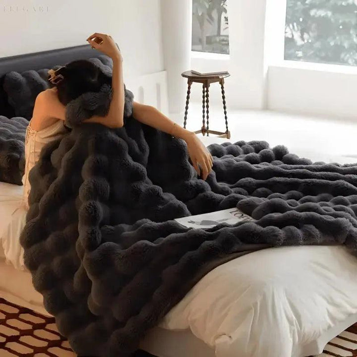 Luxuriöse Winterdecke aus Fleece für Sofa und Bett – Weich, Warm und Stilvoll 9