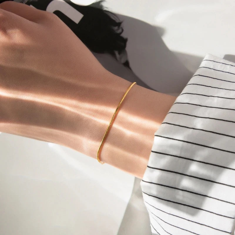 Minimalistisches Armband Damen mit Schlangenverschluss in Silber, Gold und Roségold 0