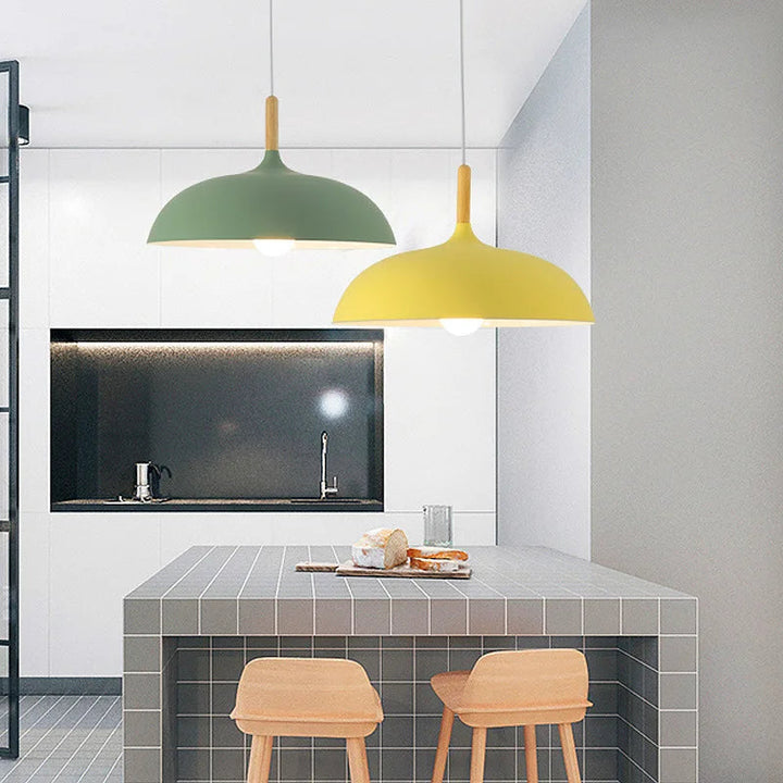 Moderne Deckenlampe aus skandinavischem Eichenholz mit LED-Beleuchtung – Vielseitige und energieeffiziente Lichtlösung 4