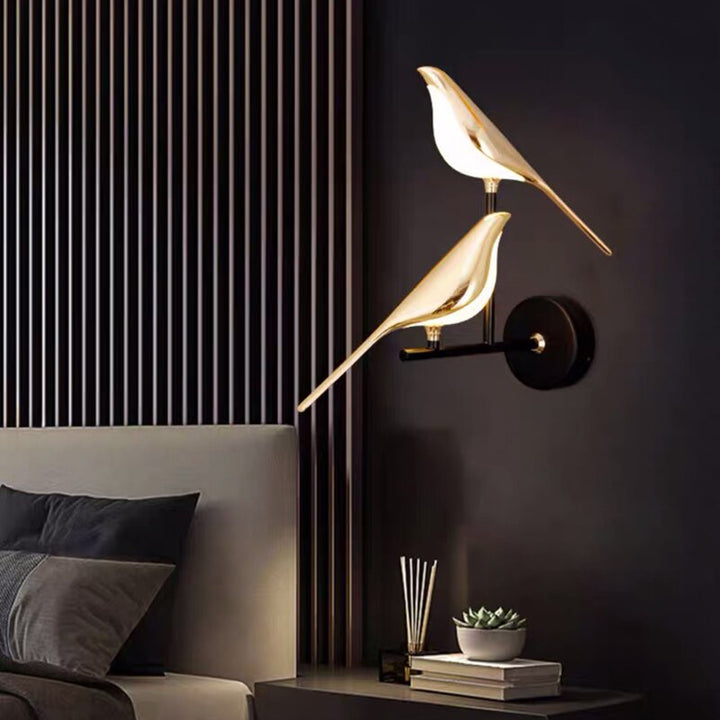 Moderne Wandlampe im Vogel-Design – Energiesparende LED Wandleuchte für Innenräume, Vielseitig Einsetzbar, Gold 4