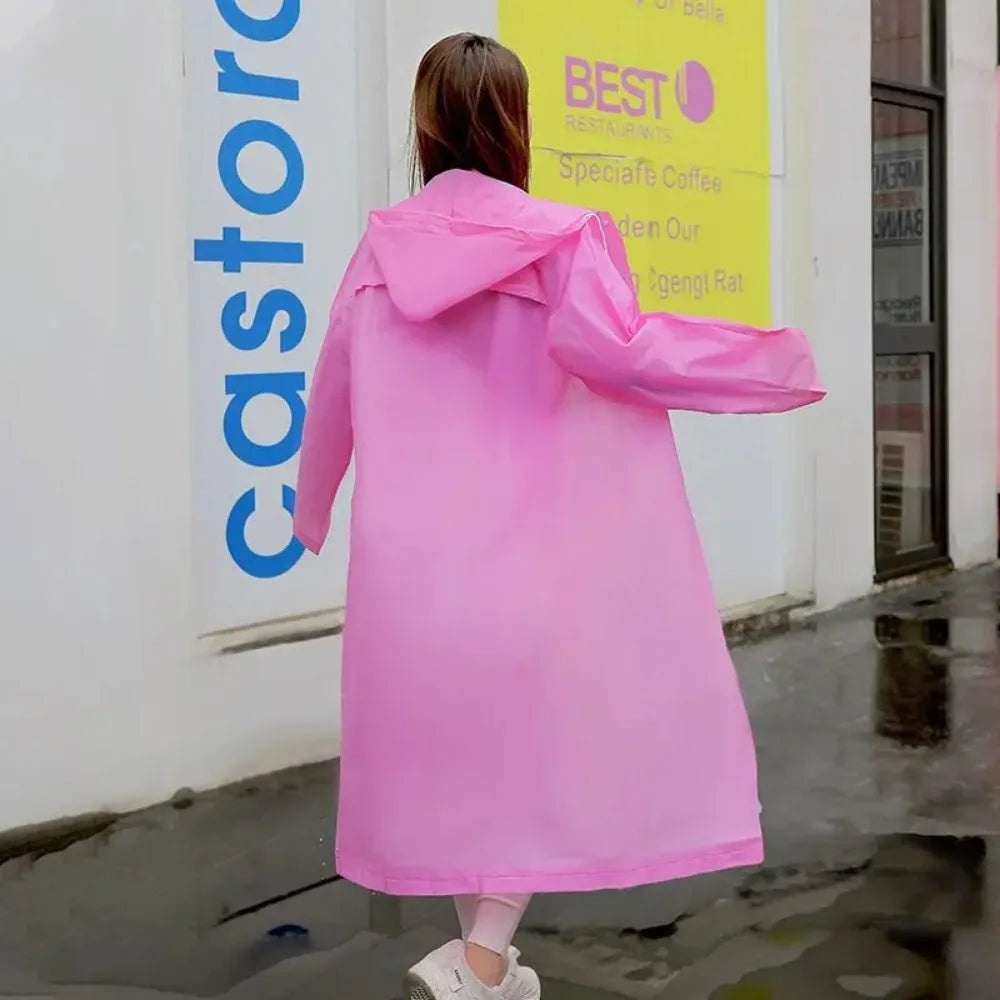 Modischer und wasserdichter Regenmantel für Erwachsene – Leichter und tragbarer Poncho für Reisen und Outdoor-Aktivitäten 3