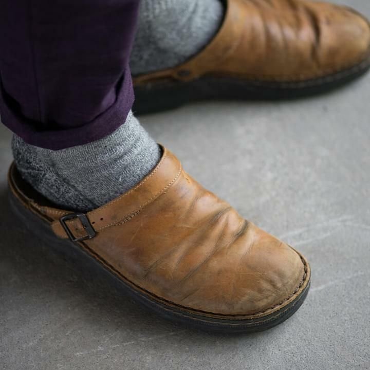 Orthopädische Pantoffeln aus echtem Leder für Herren – Komfort Hausschuhe mit rutschfester Sohle 7