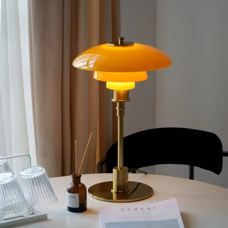 Skandinavische Tischlampe – Dimmbar LED Tischleuchte aus Eisen und Glas, 28 cm 1