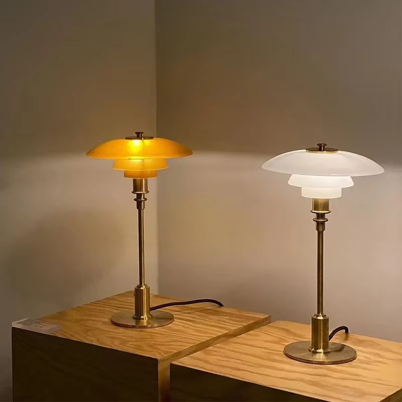 Skandinavische Tischlampe – Dimmbar LED Tischleuchte aus Eisen und Glas, 28 cm 3