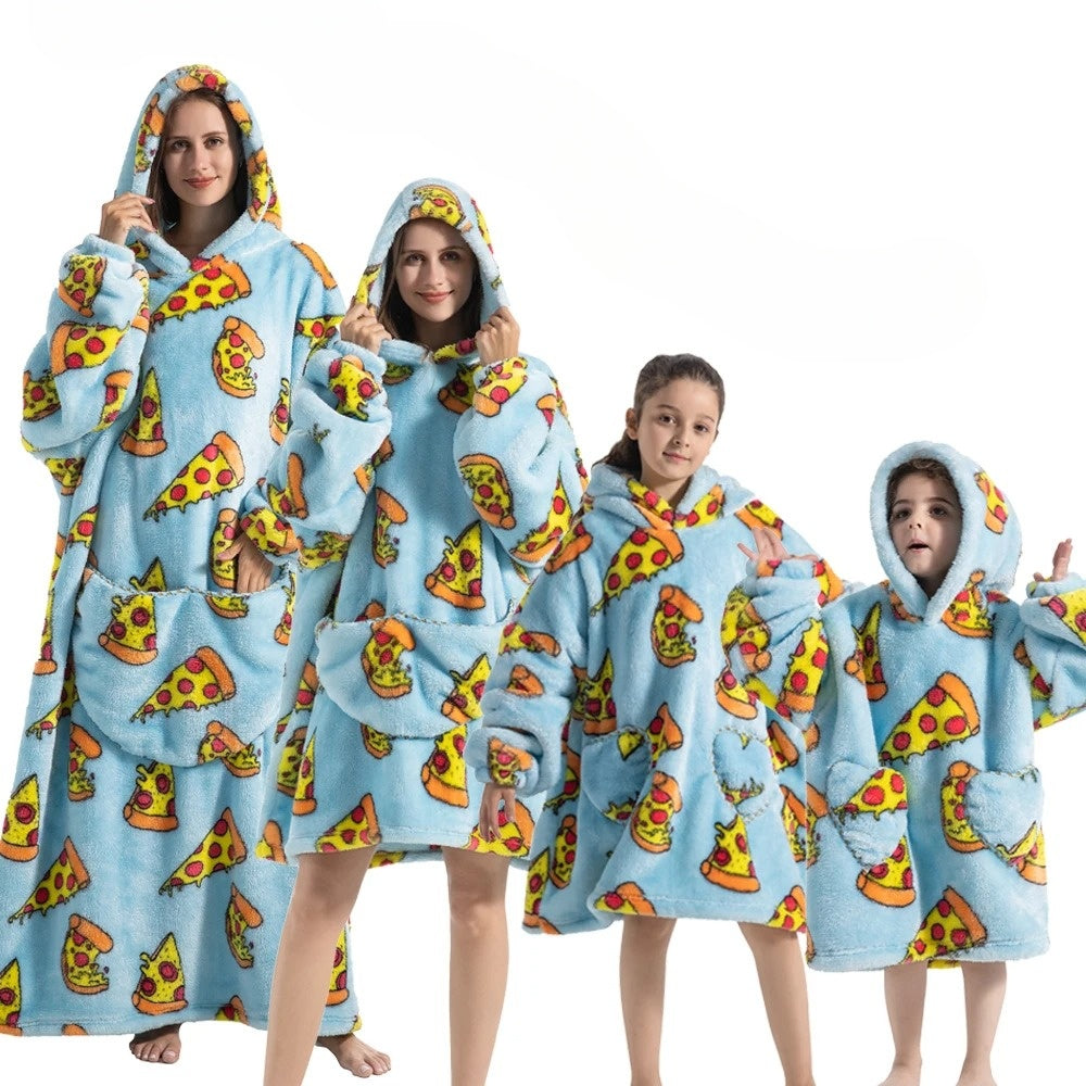 SpookySnuggle – Oversized Hoodie Decke im Kürbisdesign für Halloween Komfort 1