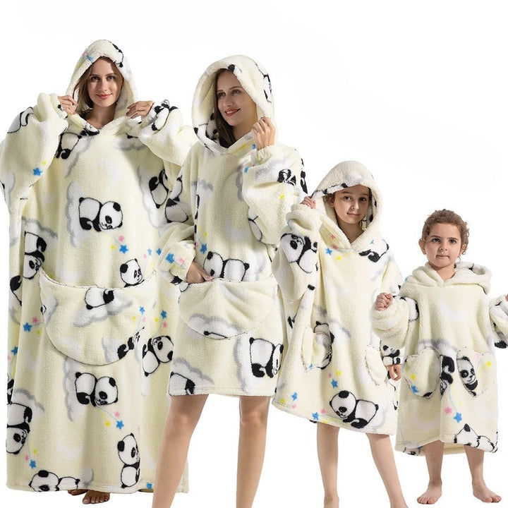 SpookySnuggle – Oversized Hoodie Decke im Kürbisdesign für Halloween Komfort 3