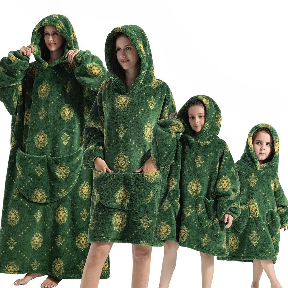 SpookySnuggle – Oversized Hoodie Decke im Kürbisdesign für Halloween Komfort 5