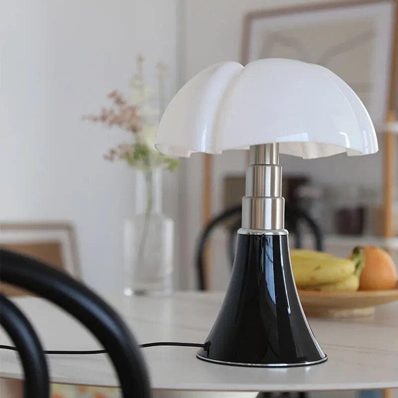 Tischlampe mit Höhenverstellung und LED-Beleuchtung – Elegante Designerlampe in Schwarz oder Weiß 8