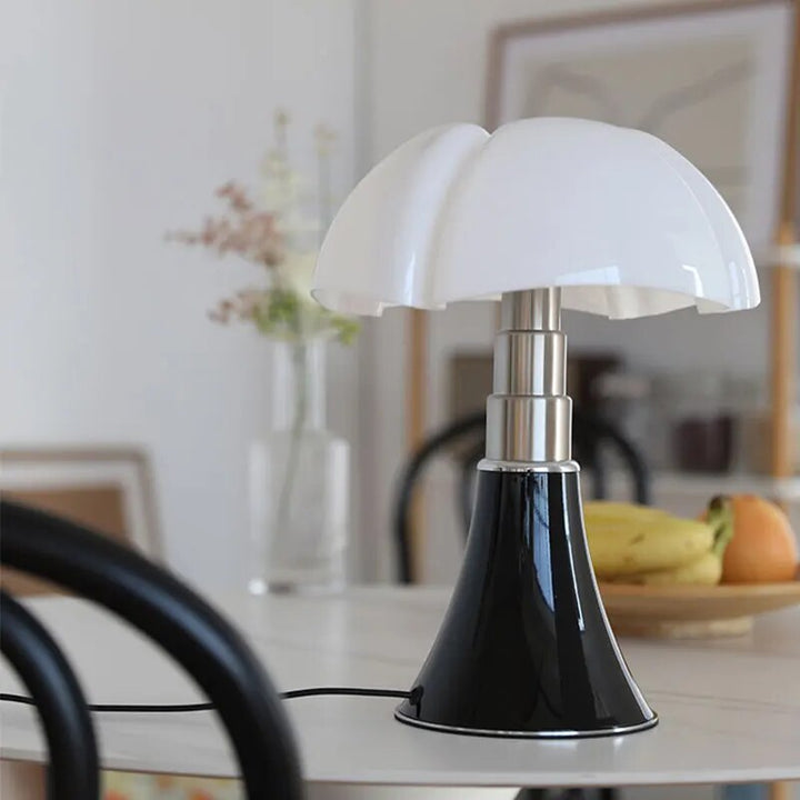 Tischlampe mit Höhenverstellung und LED-Beleuchtung – Elegante Designerlampe in Schwarz oder Weiß 8