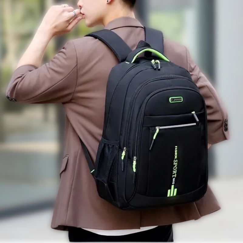 UrbanGuard – Wasserdichter Oxford Rucksack Herren mit Ergonomischem Design 1