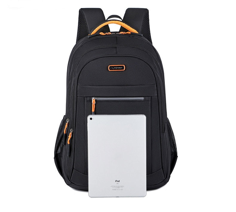 UrbanGuard – Wasserdichter Oxford Rucksack Herren mit Ergonomischem Design 4