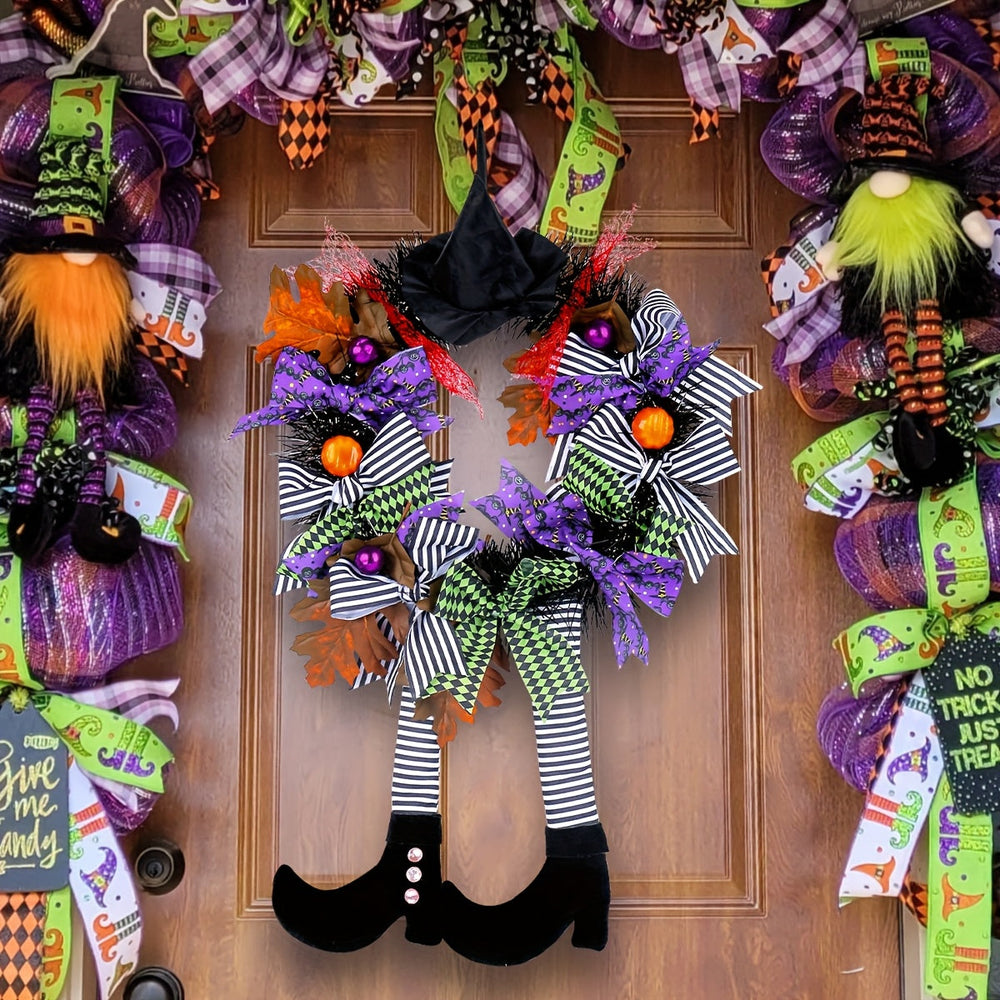 Verspielter Türkranz Für Halloween – Lustige Hexenbeine, Hut & Kürbisse 1