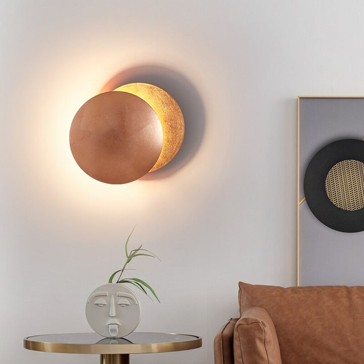 Wandleuchte Innen mit Drehbaren Goldenen Disks – LED Wandleuchte für Gemütliche Atmosphäre 4