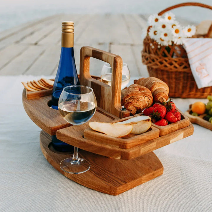 WineNest – Klappbarer Holz-Picknicktisch mit Glashaltern und Snackfächern 6